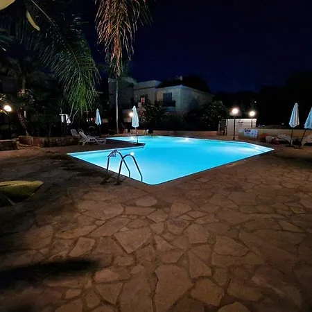 Cosy Townhouse Universal