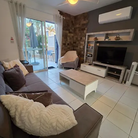 Cosy Townhouse Universal * Пафос
